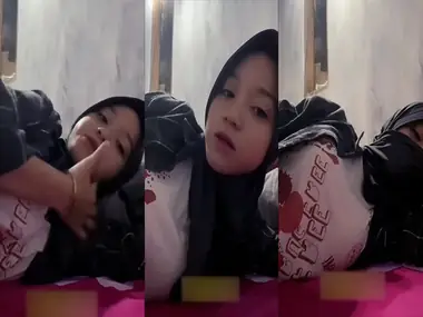 Bokep Jilbab Toge Goyang Tiktok Viral Di Kamar poster