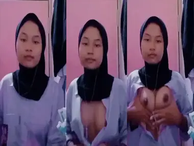 Bokep Jilbab VCS Nakal Bareng Pacar Tegang poster