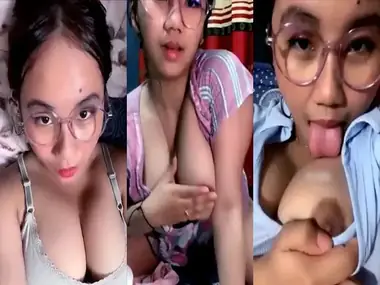 Bokep Live Hana Tiktoker Cantik Remas Toket Show poster