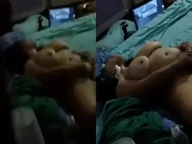 Ngintip Kakak Lagi Masturbasi Di Kamar Mandi Kost poster